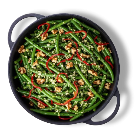 Salată de fasole verde cu usturoi și nuci