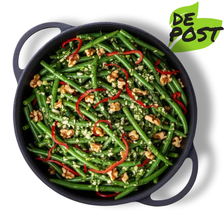 Salată de fasole verde cu usturoi și nuci